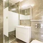 דירה Superbe T2 Renove Avec Balcon Et Parking, A 150m De La Grande De - Fr-1-3-517 *