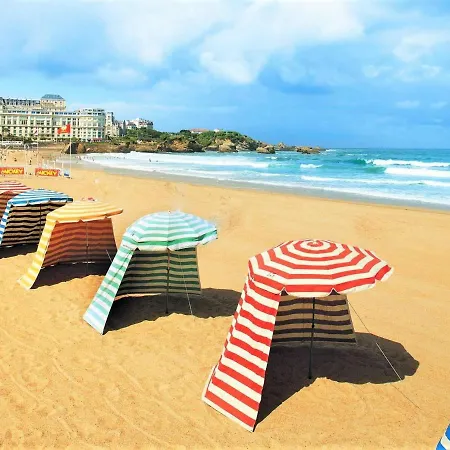 דירה Superbe T2 Renove Avec Balcon Et Parking, A 150m De La Grande De - Fr-1-3-517 ביאריץ