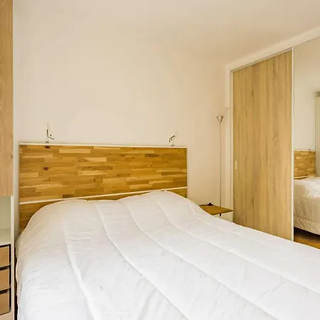 Superbe T2 Renove Avec Balcon Et Parking, A 150m De La Grande De - Fr-1-3-517 Διαμέρισμα