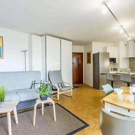 Superbe T2 Renove Avec Balcon Et Parking, A 150m De La Grande De - Fr-1-3-517 Διαμέρισμα *